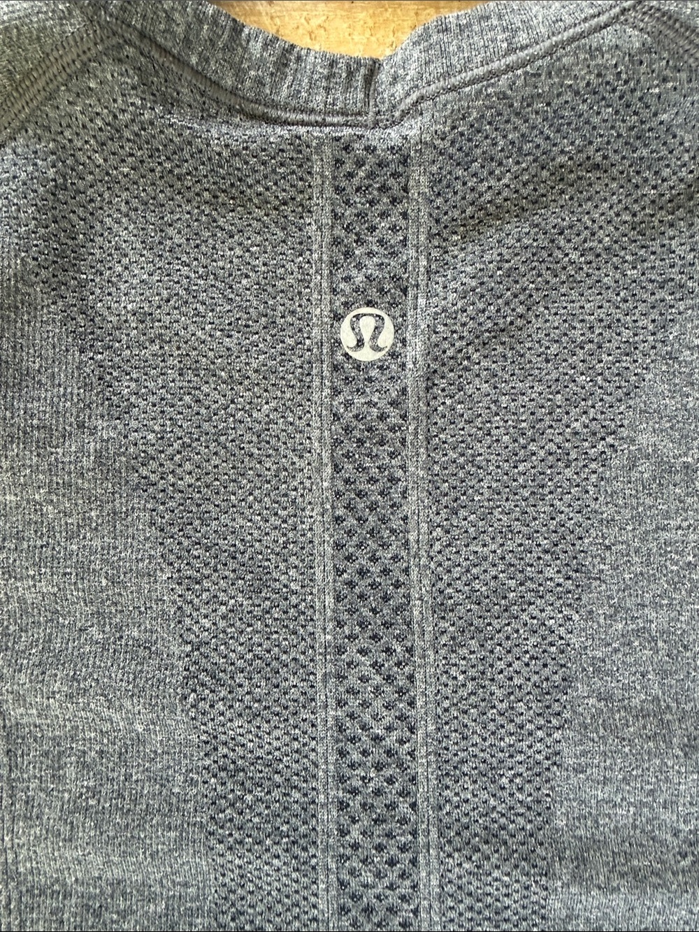 Lululemon gray Swifty Active Tee - Picture 4 of 5